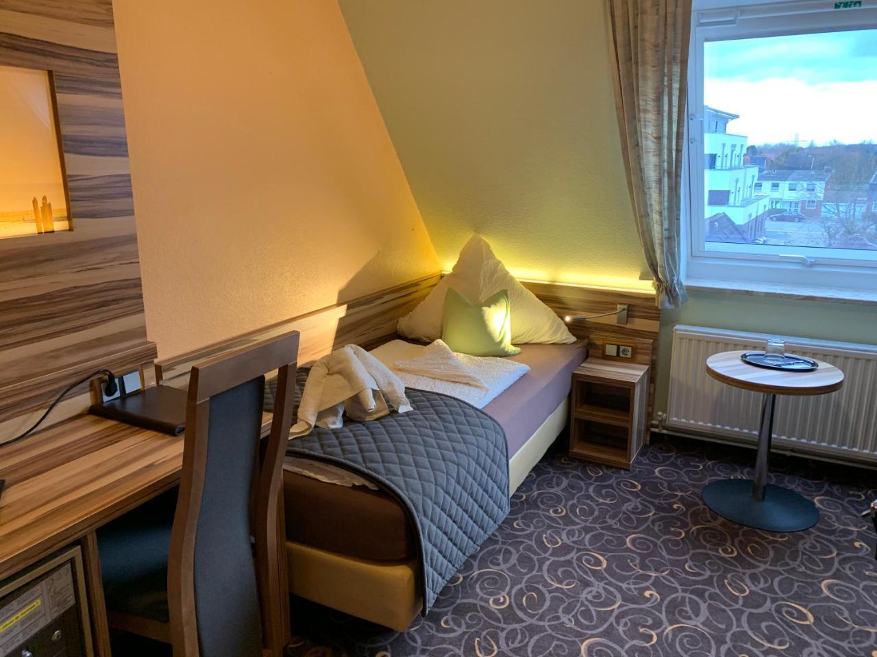 Hotel Seemeile كوكسهافن المظهر الخارجي الصورة